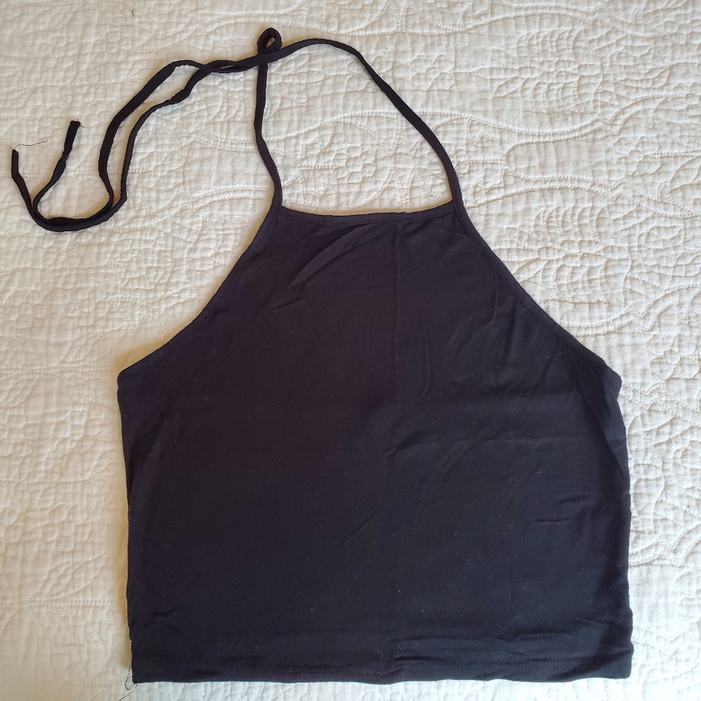 SHEIN Black Halter Crop Top